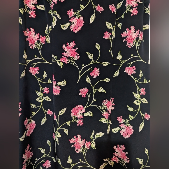 Beautiful Floral Maxi Dress - Picture 2 of 2